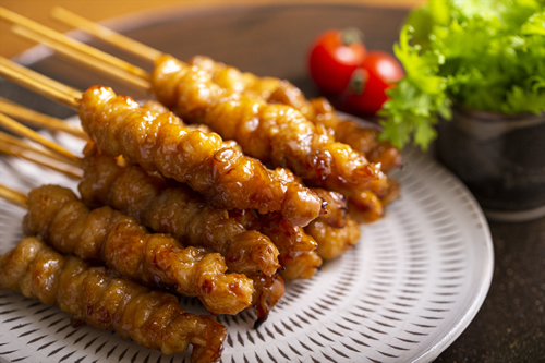 鶏かわ串（旨だれ）